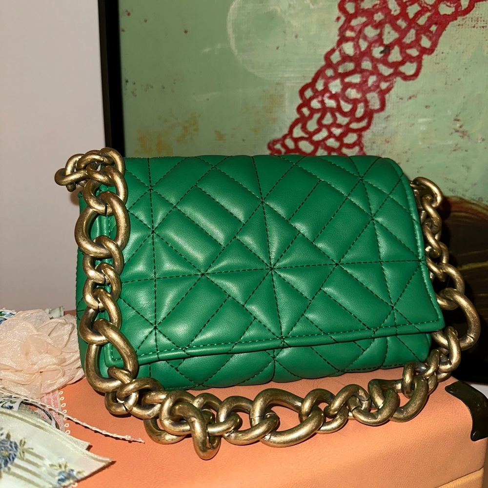 Green quilted Zara chain bag